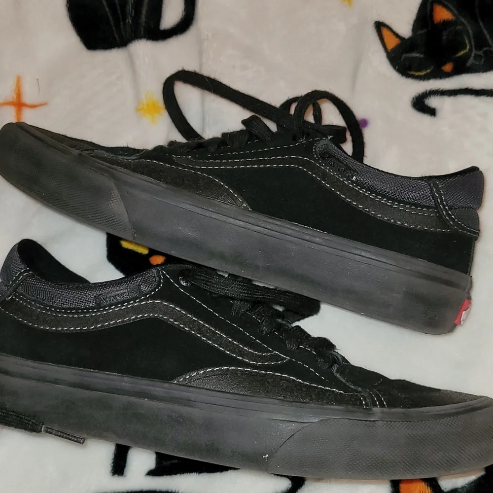 Men's Black Vans Skate Shoes Size 6.5 - Picture 4 of 8